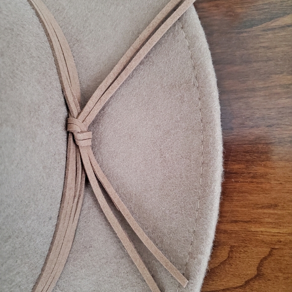 ANNA & AVA CAMEL FEDORA HAT - Picture 3 of 10